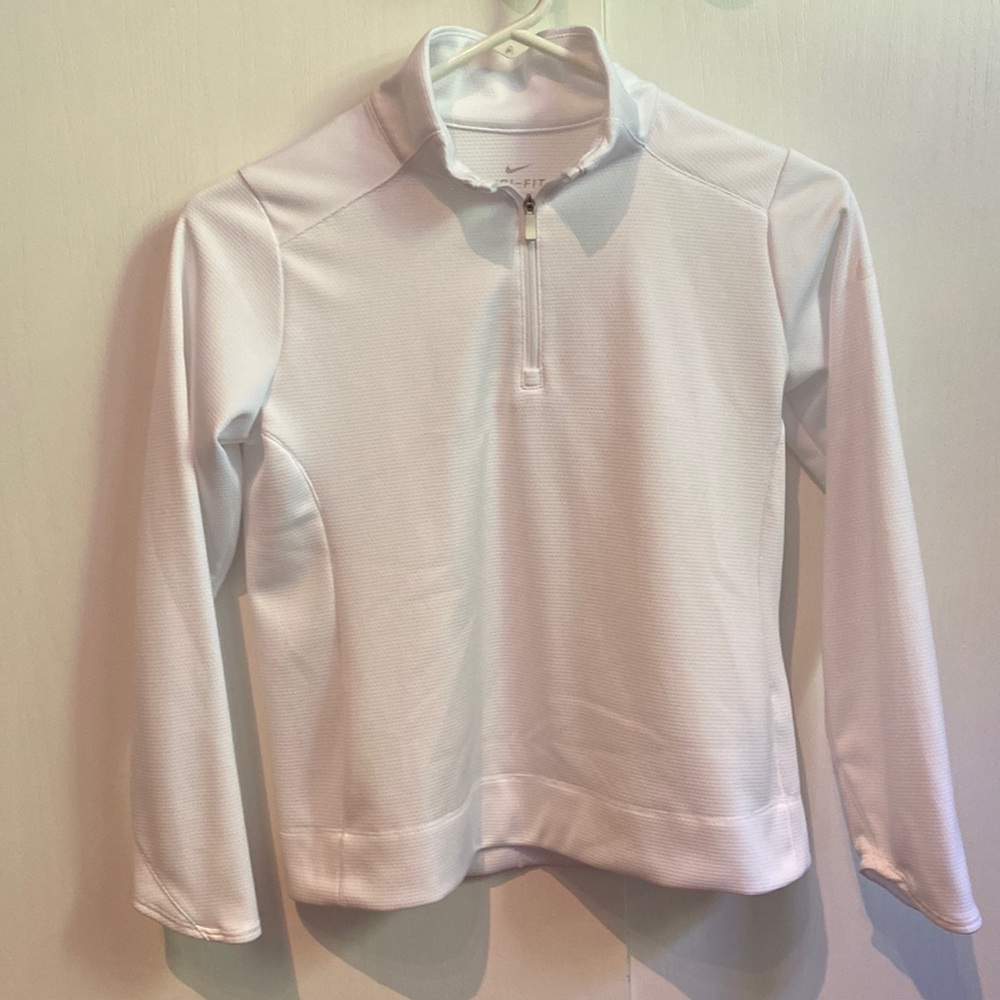 Nike angled sleeved golf top